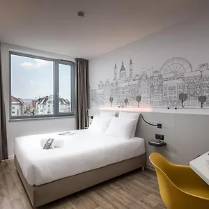B&B Hotel Budapest City فندق